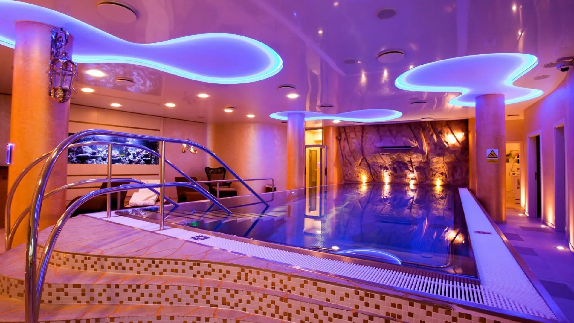 Hotel Ambiente Wellness & Spa Karlovy Vary 4*,  Czech Republic